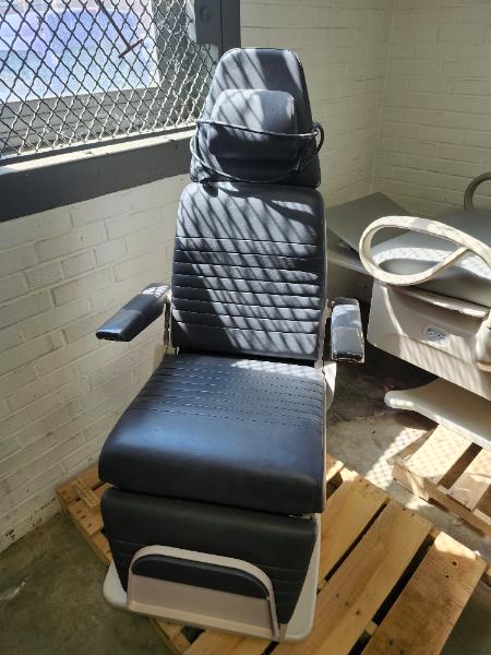 Reliance 7000 Exam Chair & Blood Draw Chair