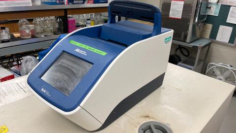 Applied Biosystems Veriti 96-Well Thermal Cycler