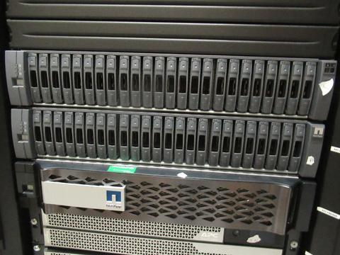 NetApp Storage 2EA