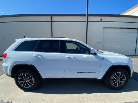 2019 Jeep Grand Cherokee Laredo