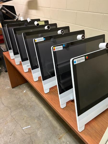 7 Cisco DX80 Monitors