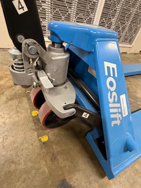 Straddle Stacker and Pallet Jack Lot