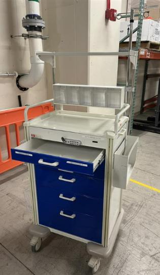 Medical Cart with Lock Lot