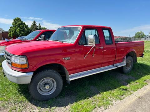 1997 Ford F250 4X4 Truck