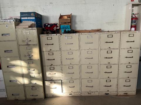 Filing Cabinets / Record Storage Cabinets