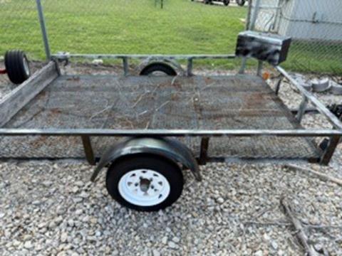 2010 5' x 7' Tilt Trailer