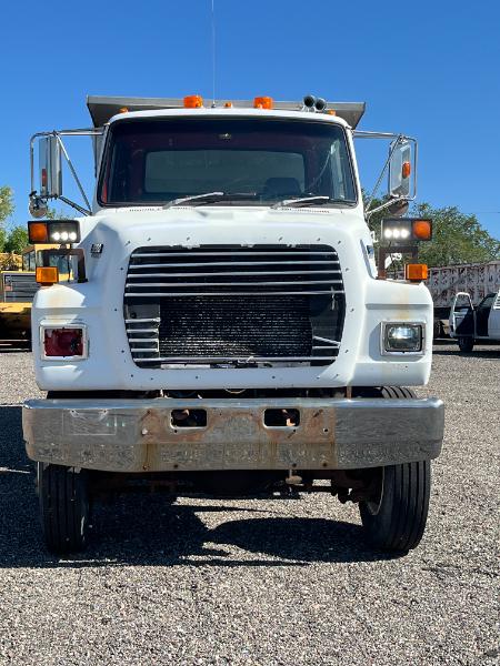 1993 Ford L8000 Salt Spreader Truck