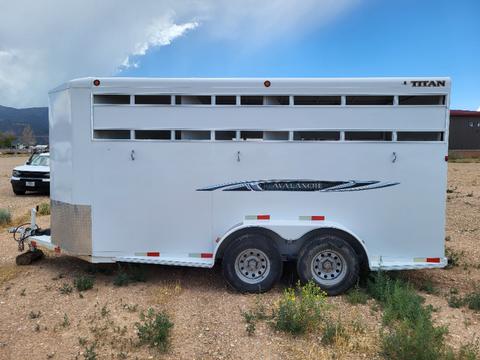 2015 3 Horse Trailer Bumper Pull Titan Avalache