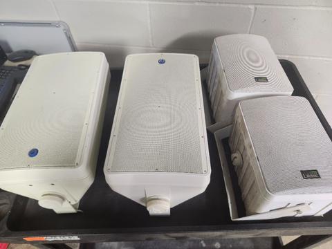 4 Speakers