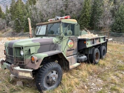 1975 AM General M35A2 Truck