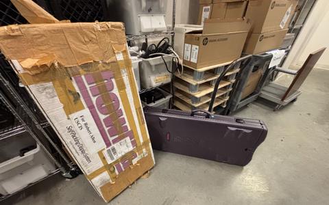 ShowMax Self-Packing Tabletop Display
