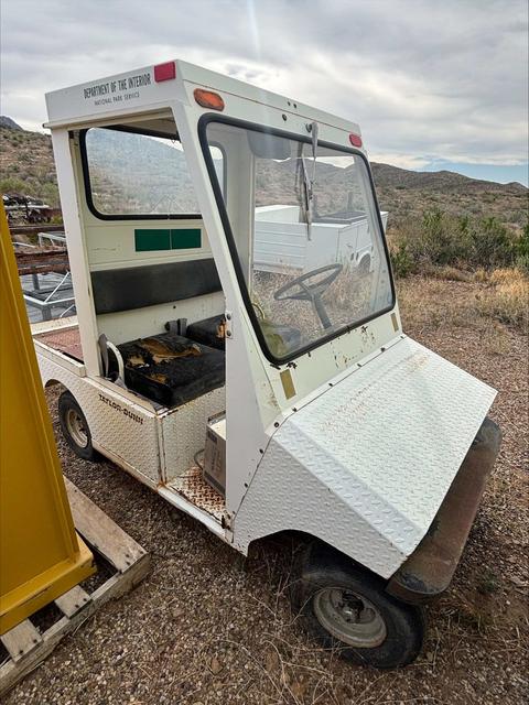 2006 Taylor Dunn RQ-023-80 Electric Golf Cart