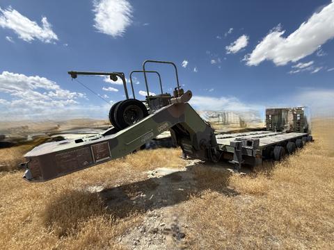 2001 M1000 Heavy Duty Tank Semi-Trailer (SN: X763)
