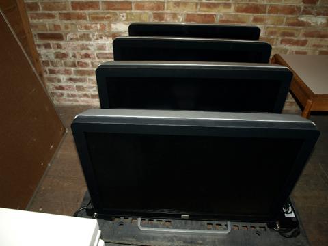 4 Barco Monitors 30 Inch
