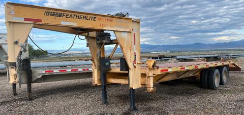 2004 Feather lite Flat Gooseneck Trailer