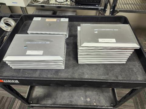 18 Laptop Computers
