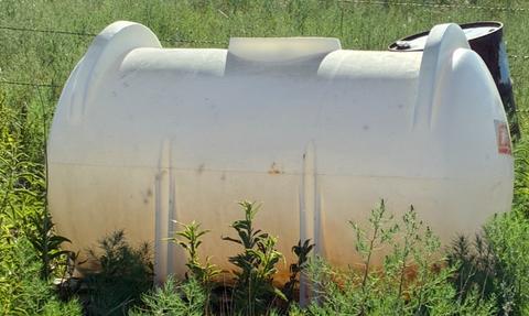 Hosty 300-Gallon Plastic Tank