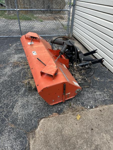 Kubota L2162 Sweeper