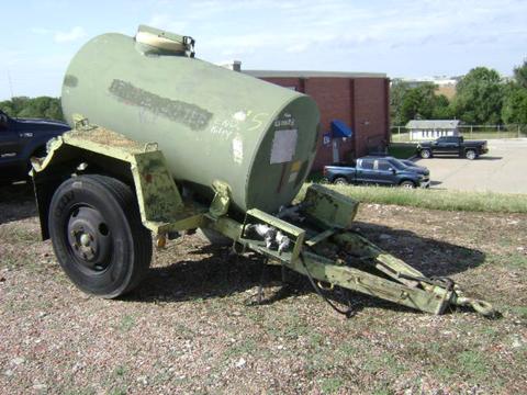 M149A2 400-Gallon 2-Wheel Water Tanker Trailer