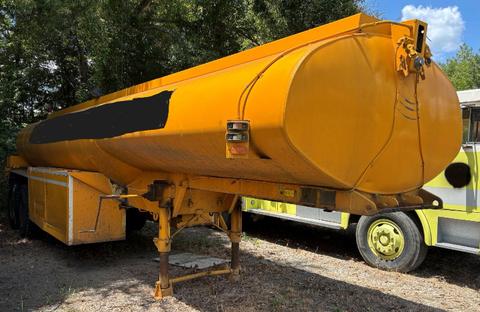 1967 Striker M5000 Tank Trailer