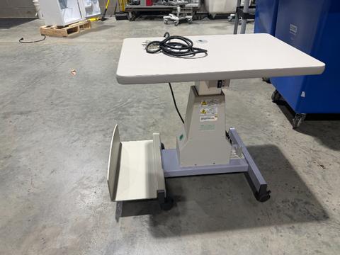 Topcon AIT16 Adjustable Instrument Stand