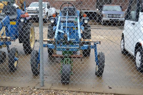 John Blue G-1000 Tractor
