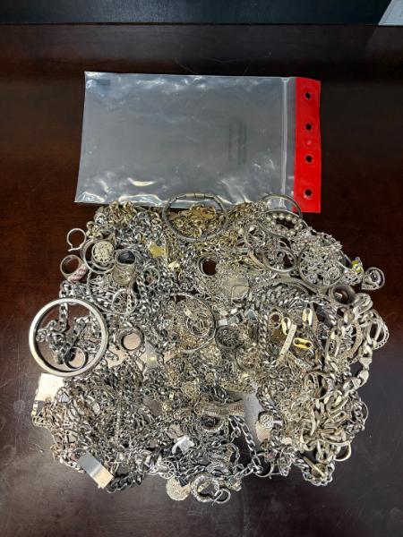 Assorted Silver Colored Jewelry 2EA