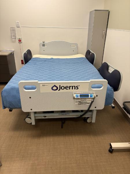 Joerns RC 1000 Bariatric Hospital Bed