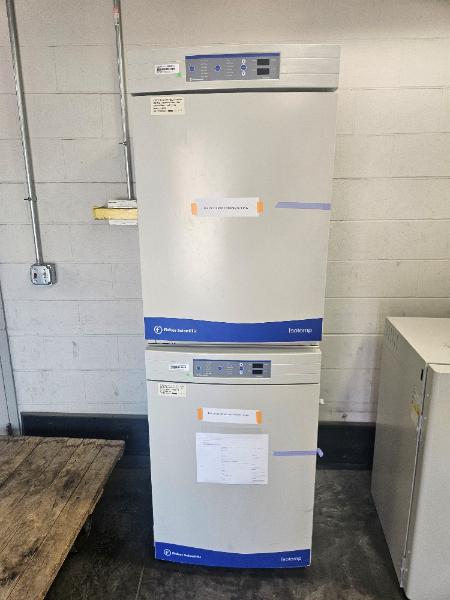 2 Thermo Fisher Model 3530 Incubators