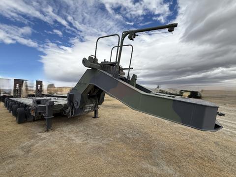 2013 M1000 Heavy Duty Tank Semi-Trailer (SN: X631)