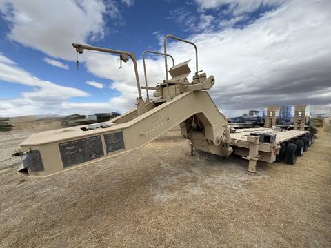 2004 M1000 Heavy Duty Tank Semi-Trailer (SN: 664)
