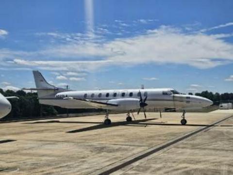 Metroliner RC-26, SN: 940261 (N527LA)