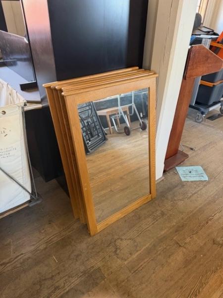 LINEN CARTS-MIRRORS-TVS