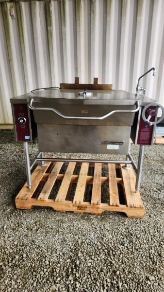 30 Gallon Tilting Skillet Braising Pan