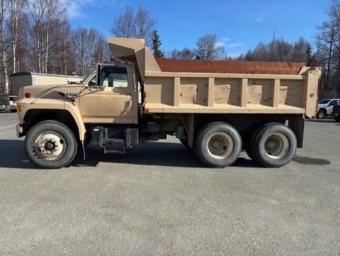1994 Ford F900 10 yd Dump Truck