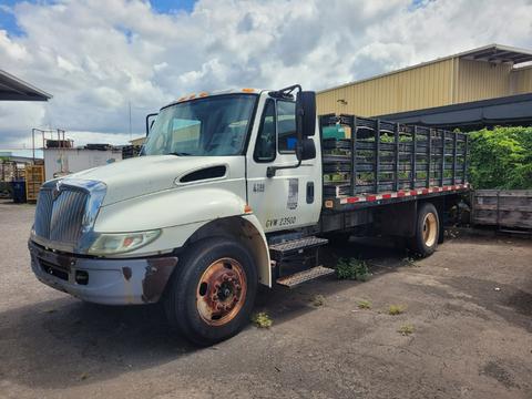 2003 International 4200 SBA 4X2