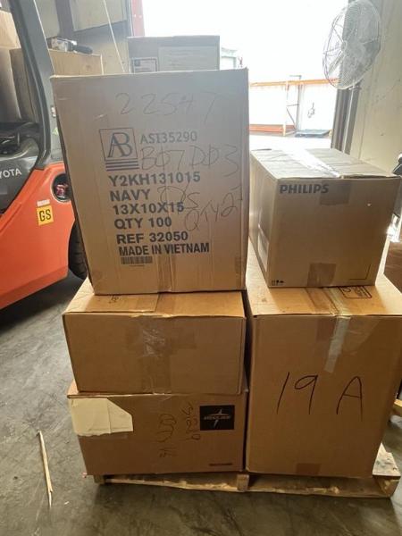 Misc Medical Supplies (1 LOT)