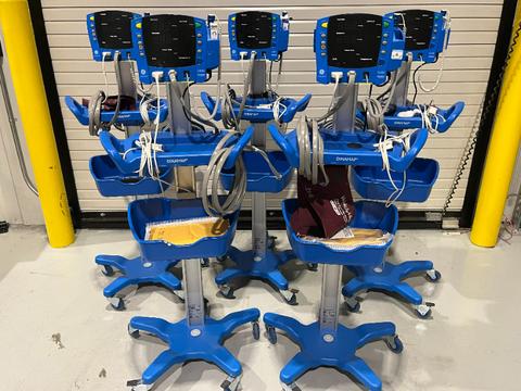 VITAL SIGN MONITORS (1 LOT)