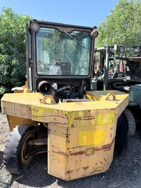 Wiggins forklift