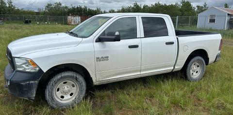 2017 Dodge Ram 1500 ST 4X4 Crew Cab (Low Miles: 18785)