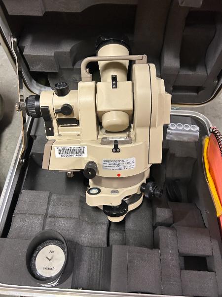 Warren-Knight Compact Electronic Meteorological Theodolite