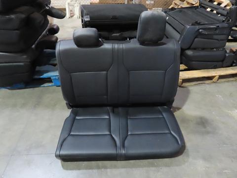 Double Rear Seats