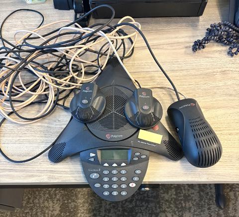 CONFERENCE TELEPHONE