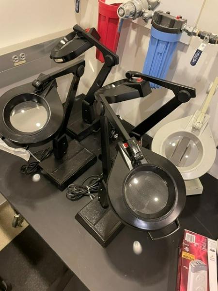 One lot of Magnifyers (Est 5 ea)