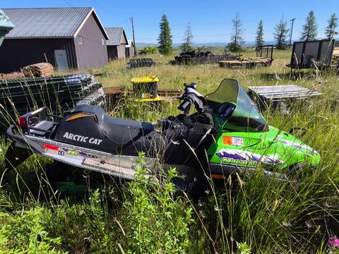 Arctic Cat 660 Snowmobile