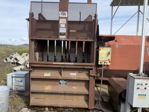 CARDBOARD COMPACTOR