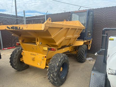 COYOTE D90 DUMP TRUCK