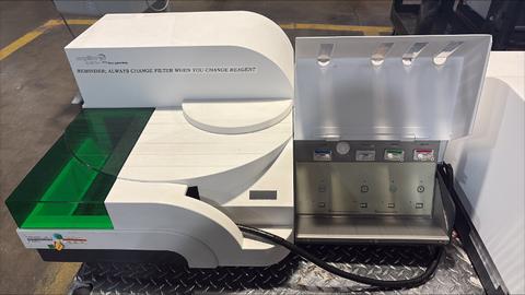 BLOOD CHEMISTRY ANALYZER (2 EA)