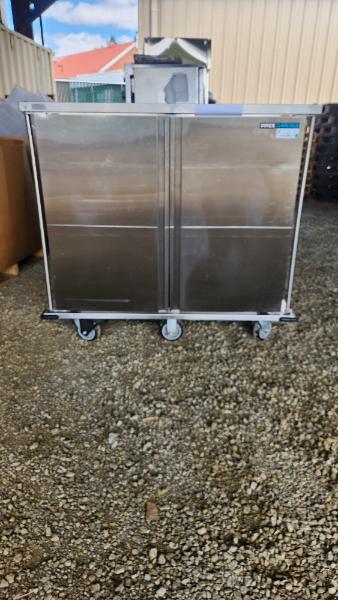 Dinex Food Delivery Carts
