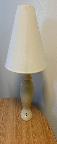 Est 168 table lamps